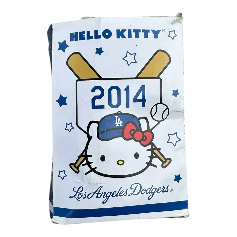 2014 Hello Kitty x Dodgers Bobble head DS - Picture 7 of 13
